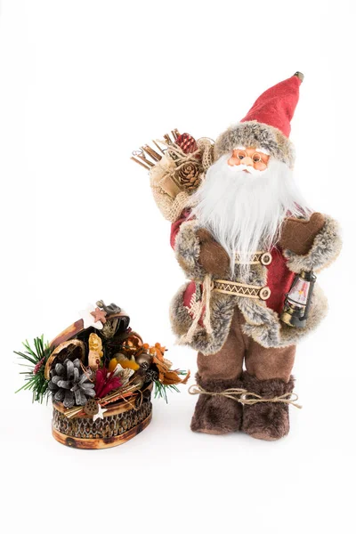 Muñeca de Santa Claus vintage con un cofre de decoración — Foto de Stock