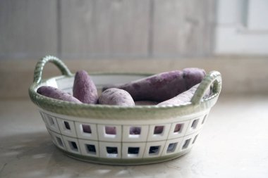 Sepette mor tatlı patates