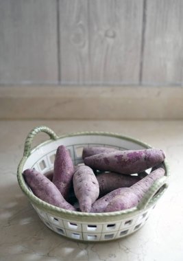 Sepette mor tatlı patates