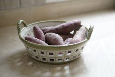 Sepette mor tatlı patates