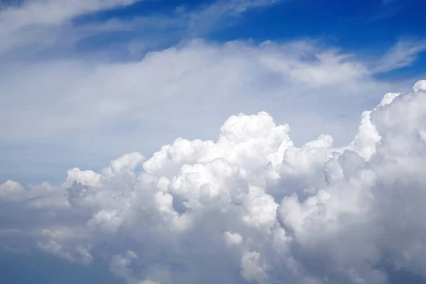 Nube cielo azul vista aérea desde el avión —  Fotos de Stock