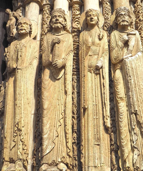 Fransa Chartres Katedrali ayrıntılarını