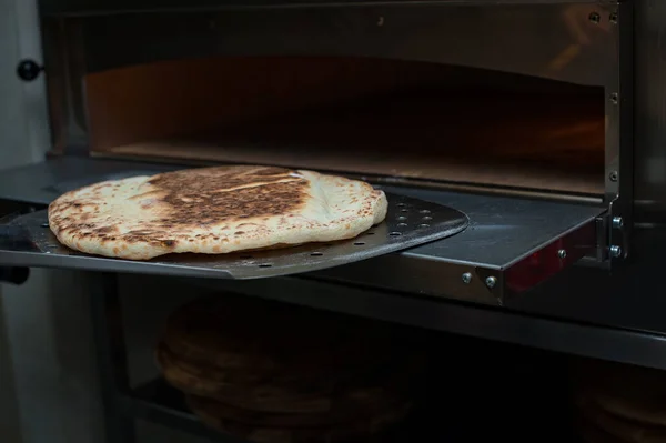 Focaccia Olasz Kenyér Frissen Sült Kenyér Sütőben Szelektív Fókusz — Stock Fotó