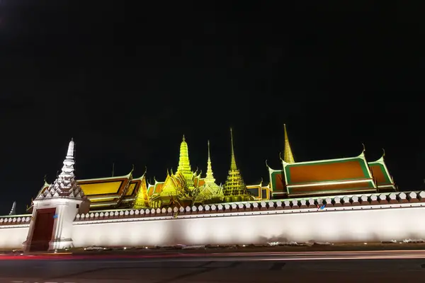 Wat pra kaew Tempio Pubblico Grande palazzo di notte, Bangkok Thailandia — Foto Stock