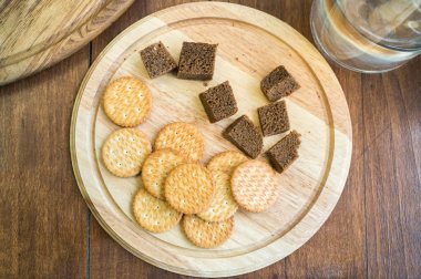 Kuru bisküvi ve gıda örnek olarak Mısır ekmeği Üstten Görünüm