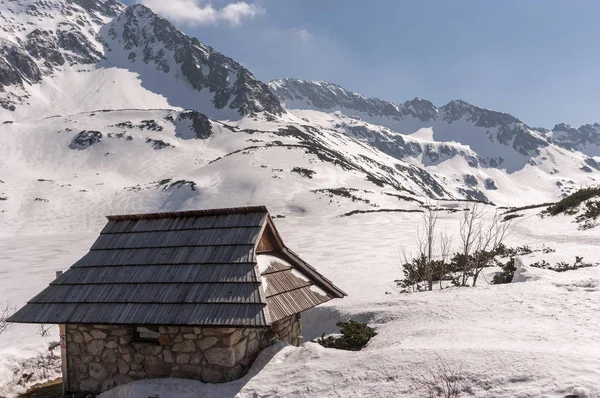 Paisagem de inverno nas montanhas Tatra — Fotografia de Stock