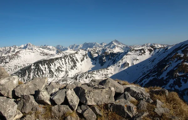 Πανόραμα ορεινό τοπίο την άνοιξη. Tatry — Φωτογραφία Αρχείου