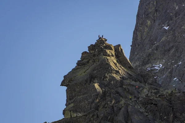 Mnich pico de escalada muy popular en los Altos Tatras. Polonia . — Foto de Stock