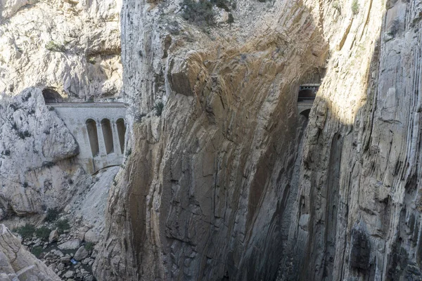 Vista desde un sendero de montaña Caminito del Rey. El Chorro. P — Foto de Stock