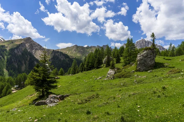 晴れた日に山の風景 ヴァル ロザリア ドロマイト イタリア — ストック写真