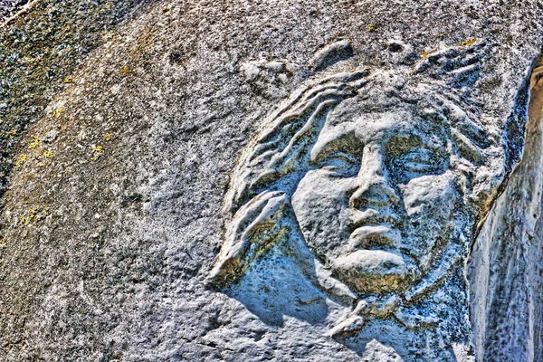 Bajorrelieve romano de la cara de Vittoria - Antigua Ostia - Italia — Foto de Stock