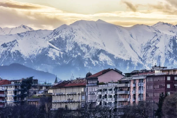 Turin Sonnenuntergang und Bergblick - Italien — Stockfoto