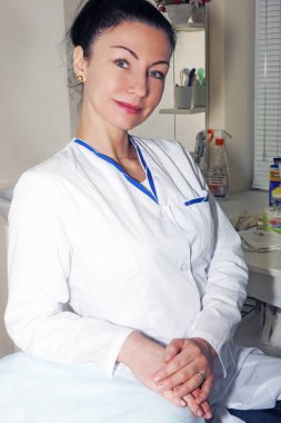 Doktor ofisinde seni dinlemeye hazır