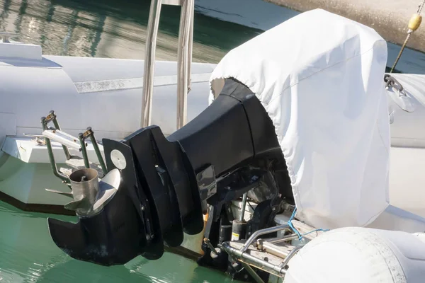 Dıştan takma motor kapağı