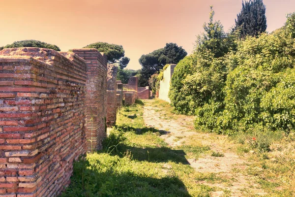Római A90 naplemente fekvő Ostia Antica - Rom — Stock Fotó