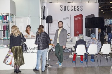  İntercharm XVI Uluslararası Sergi profesyonel kozmetik ve güzellik salonları için donatım