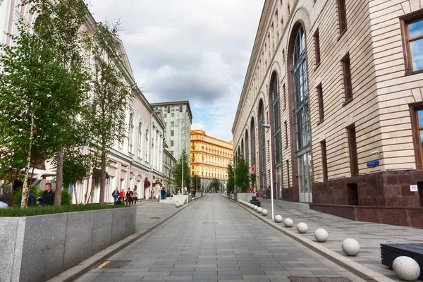 Moscow, Rusya Federasyonu - 27 Ağustos 2017: Moskova street vie — Stok fotoğraf