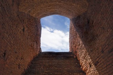 Ostia Antica merdiven tonoz ile arkeolojik kazılar