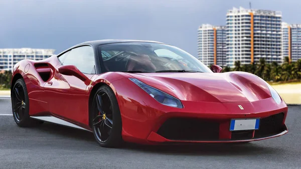 Lüks modellerin güzel tasarımı. Kırmızı spor araba Ferrari 488.