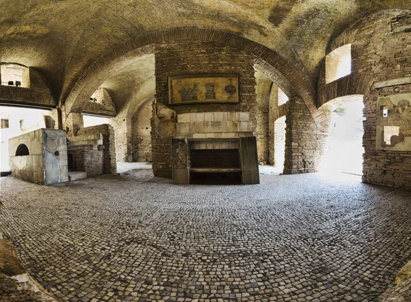 Roma harabesi Ostia Antica 'da arkeolojik kazılar, 