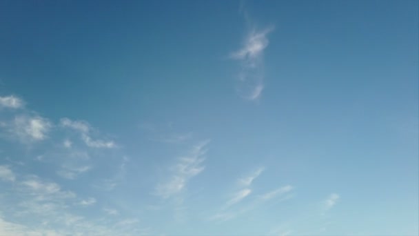 Zeitraffer Wolken Bewegen Sich Langsam Einem Schönen Makrelenhimmel — Stockvideo