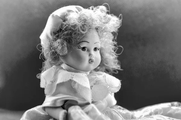Indah Antik Porselen Boneka Hitam Dan Putih Potret Dengan Gaun — Stok Foto