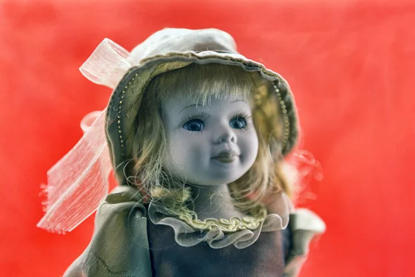 Potret Antik Indah Boneka Porselen Retro Mengenakan Hiasan Kepala Dengan — Stok Foto