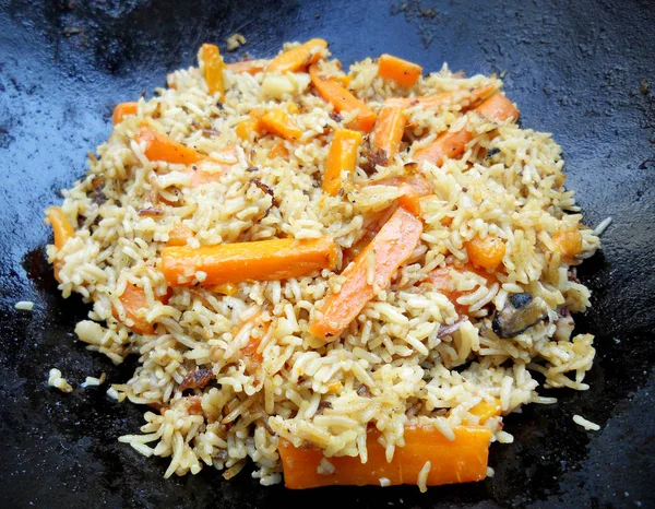 El pilaf cocinero — Foto de Stock