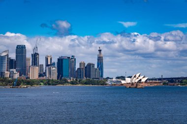 Sydney Limanı 'nın ufuk çizgisi