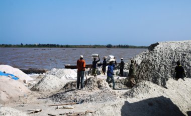 Tuz incelemesi - 15 Kasım 2012, göl, Dakar yükseldi.