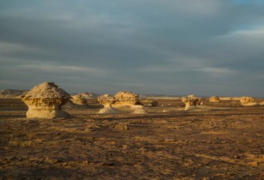 Doğa heykelleri beyaz çöl, Sahara, Mısır