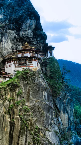 Лакханг lakhang aka тигриця гніздо монастир Бутану — стокове фото