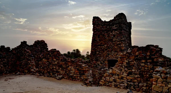 Ruinas de la fortaleza de Ouadane en Sahara Mauritania — Foto de Stock