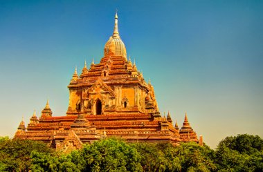 Htilominlo tapınağa şafakta görüntüleyin. Bagan, Myanmar