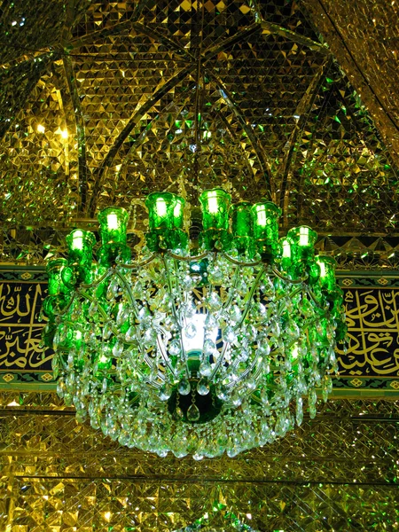 Shah Cheragh moskee spiegel mozaïek plafond, Shiraz, Iran — Stockfoto