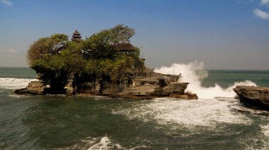 Tanah Lot Tapınağı, Bali Adası Endonezya Rock'da