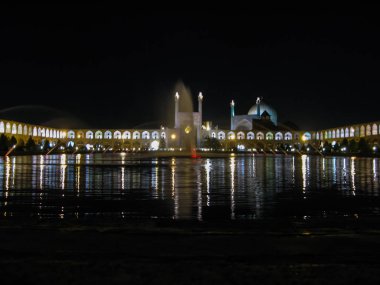 Ayetullah Humeydanı ve geceleri cami, İsfahan İran