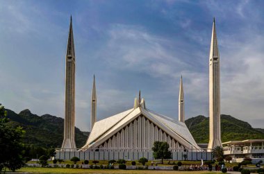 Pakistan Islamabad başkentinde Faysal Camii