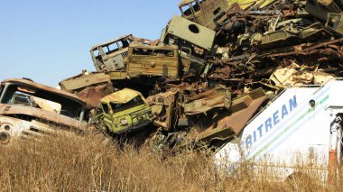 Tank ve diğer savaş araç mezarlığı Asmara Eritre,