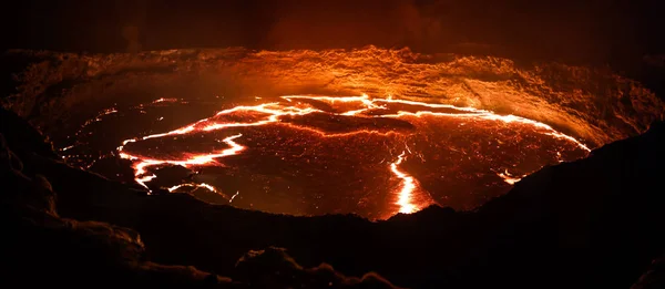 Erta Ale vulkán-kráter, olvadó láva, Danakil depresszió, Etiópia — Stock Fotó