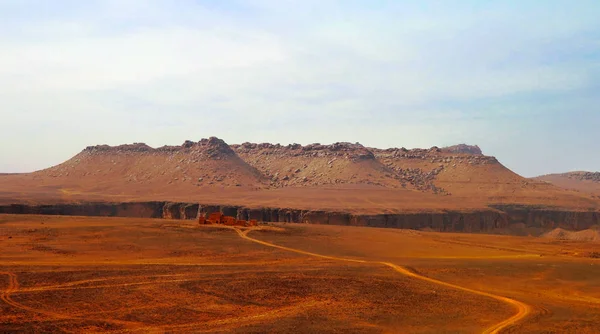 ΠΑΝΟΡΑΜΑ Amojjar Pass και ερείπια φρουρίου Saganne, Adrar, Μαυριτανία — Φωτογραφία Αρχείου