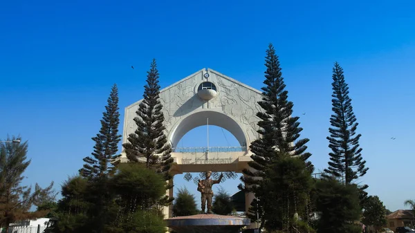 Arch 22 är den främsta symbolen för Banjul-Gambia — Stockfoto