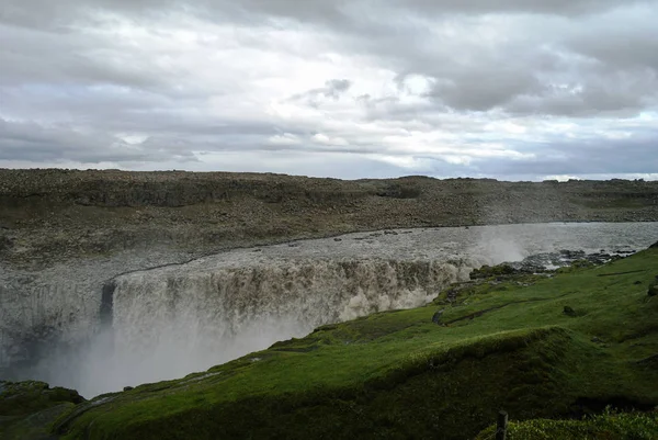 Landscape with Dettifoss waterfall in Jokulsargljufur national park Iceland — Stock Photo, Image