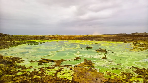 Panorama binnen de vulkanische krater van de Dakol in Badda, Eritrea, Ethiopië — Stockfoto