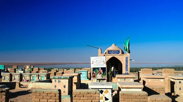 한 나 자프 일명와 디-우리-살람 이슬람 묘지, 세계 이라크에서 큰 — 스톡 사진