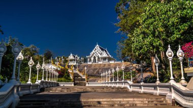 Dış görünümüne Wat Kaew Korawaram Tapınağı, Krabi, Tayland Thailand