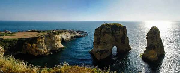 View Raouche or Pigeon Rock, Beirut, Lebanon — Stock Photo, Image
