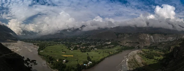 Kunar aka Río Chitral o Kama, provincia de Khyber Pakhtunkhwa Pakistán — Foto de Stock