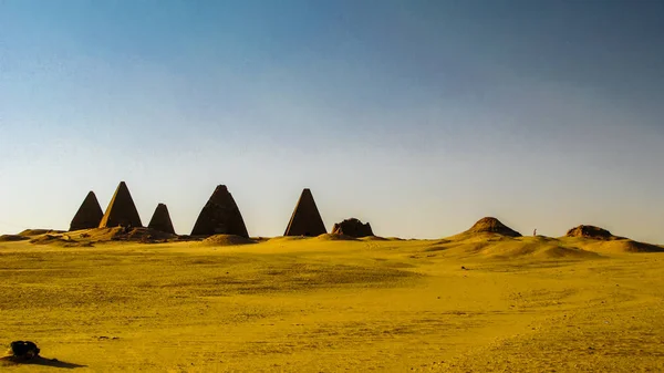 Panoráma a piramisok közelében Jebel Barkal Karima Napata Núbia, Szudán — Stock Fotó
