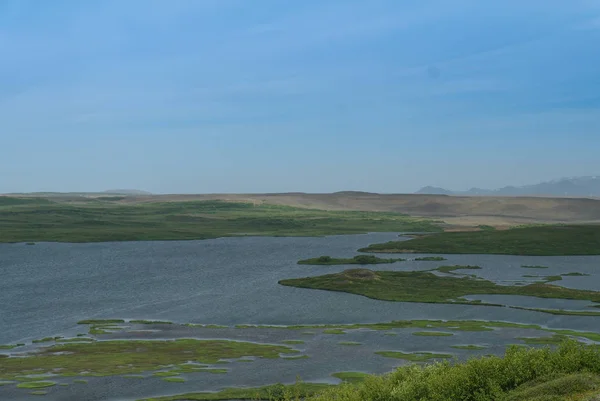 Paisagem do lago Myvatn da montanha Islândia — Fotografia de Stock